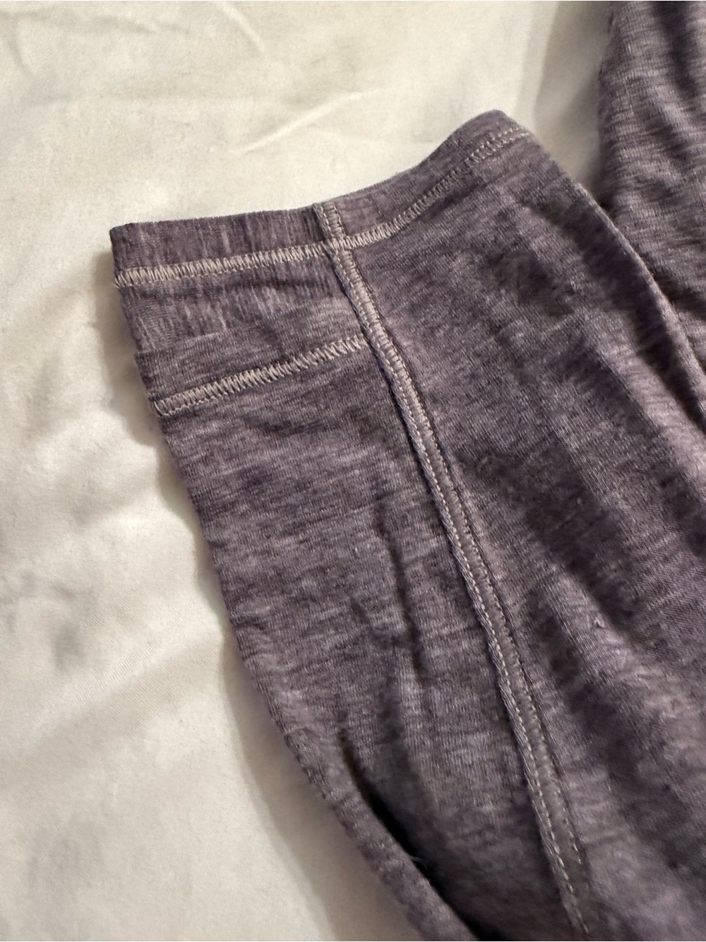 Lululemon Women’s Long-Sleeve Performance Top in Heather Purple - Picture 10 of 10